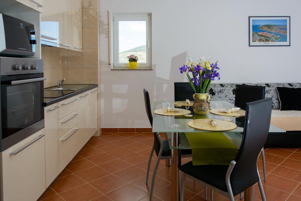 Apartments Mijo Trogir Room photo