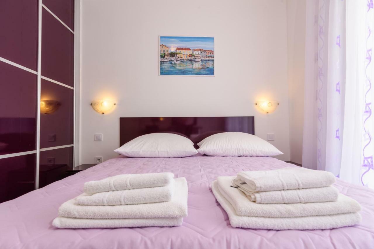 Apartments Mijo Trogir Exterior photo
