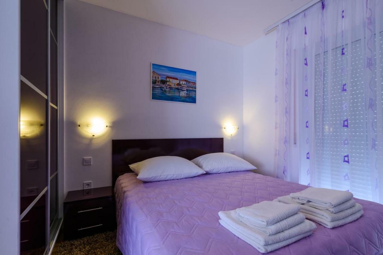 Apartments Mijo Trogir Exterior photo